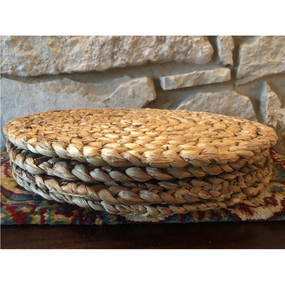 4 Wicker Water Hyacinth Placemats Round Natural Braided 15" Boho - Picture 2 of 4